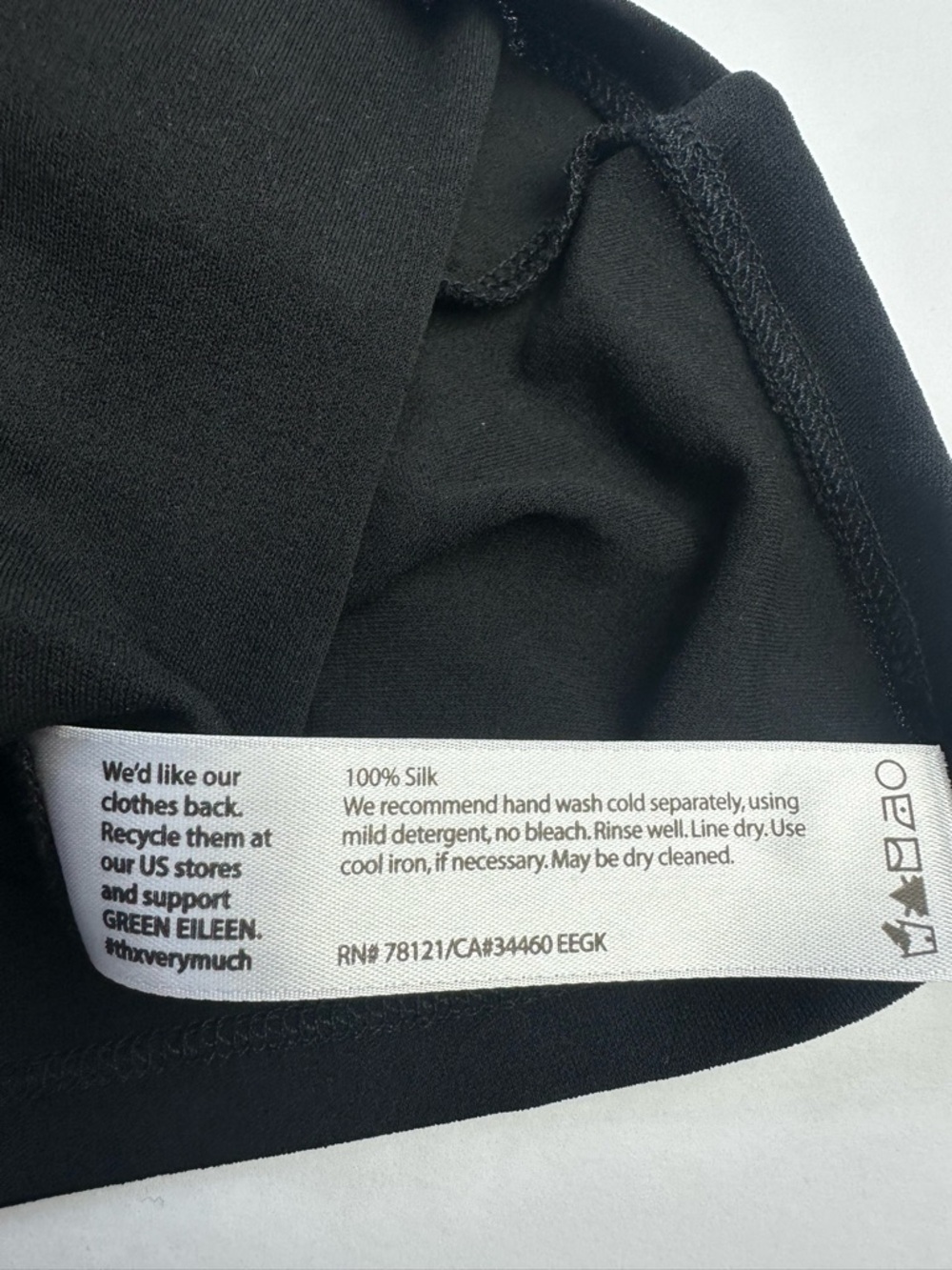 Eileen Fisher 100% Silk Sleeveless Tank Top Women's Size Medium Black Minimalist - Picture 6 of 7